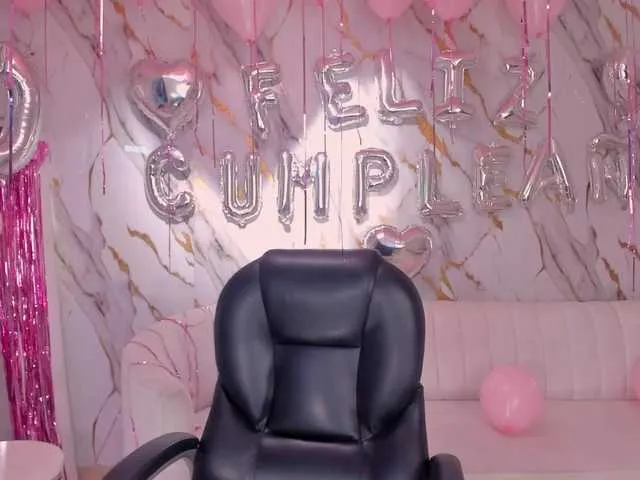 Offline DonnaStonne on BongaCams