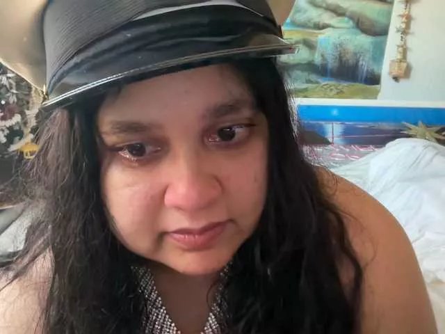 DUMBHOEMELANIE on BongaCams