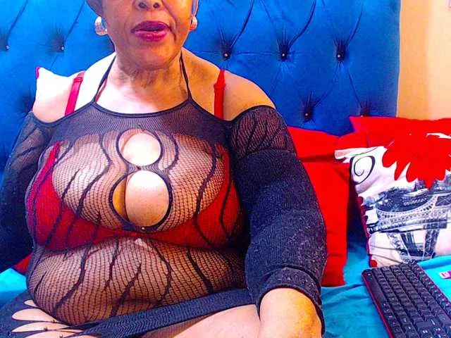 Offline Ebonycandy10 on BongaCams