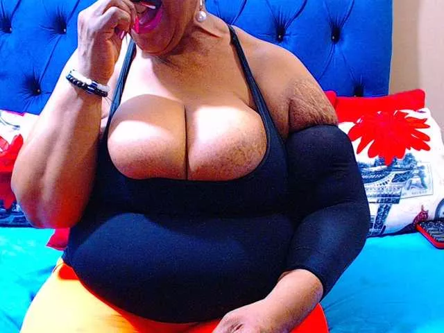 Offline Ebonycandy10 on BongaCams