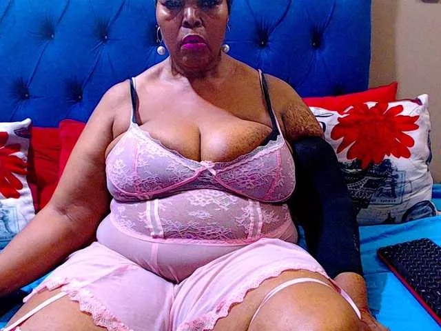 Offline Ebonycandy10 on BongaCams