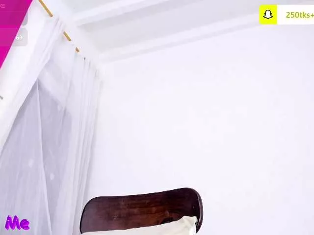 Offline Elikolanny on BongaCams