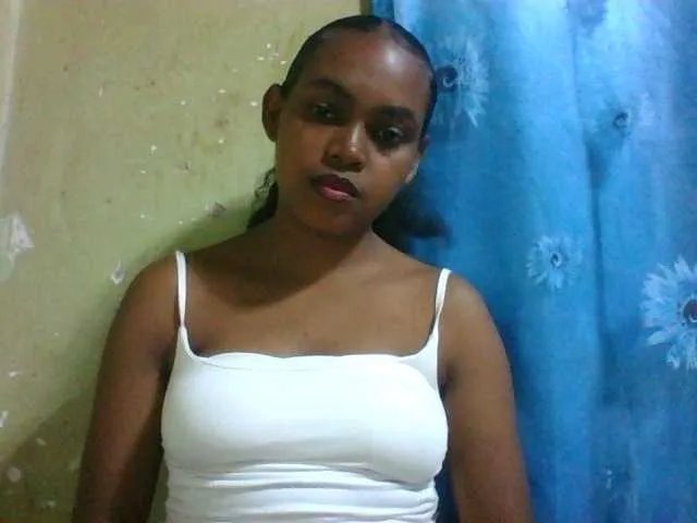 Elinah — Freechat on BongaCams