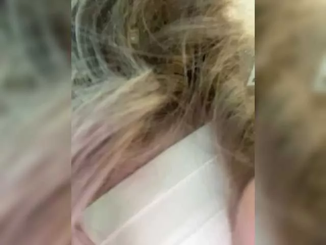 Offline Ellidi on BongaCams