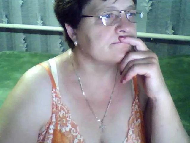 ElzaJewel on BongaCams