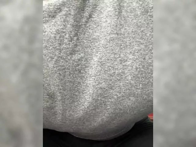 EmilyLeah on BongaCams