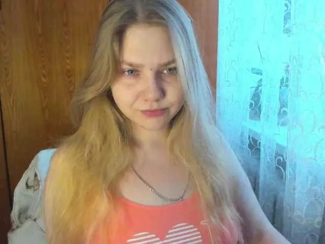 Emma-Frizea on BongaCams