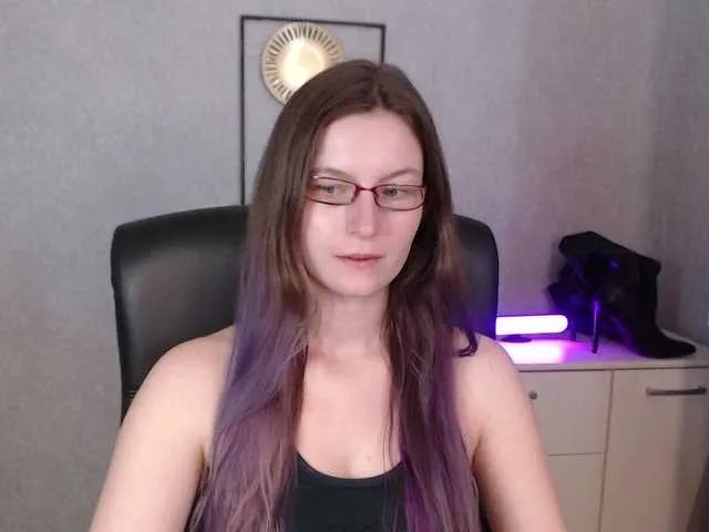 EmmaHeart on BongaCams