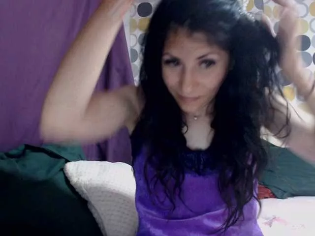 Offline evacrisxxxx on BongaCams