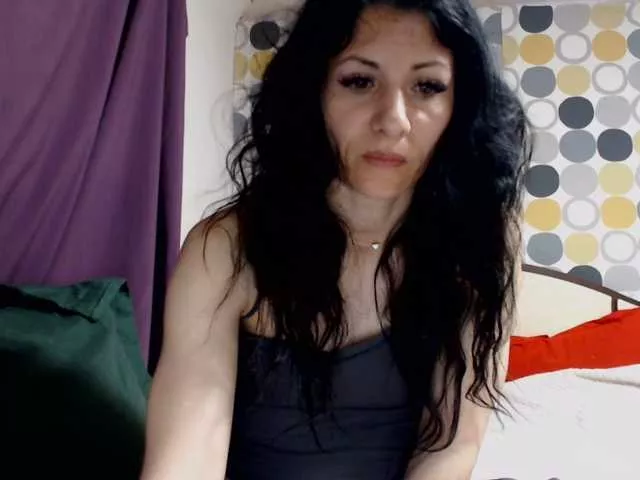 Offline evacrisxxxx on BongaCams