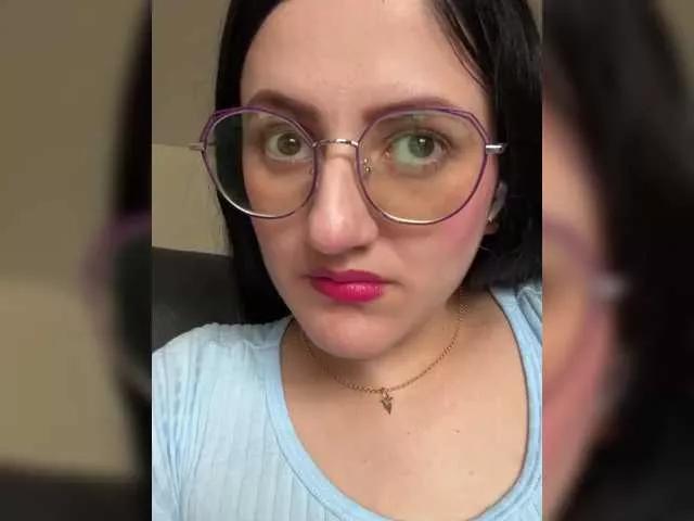 EvanShell1 on BongaCams