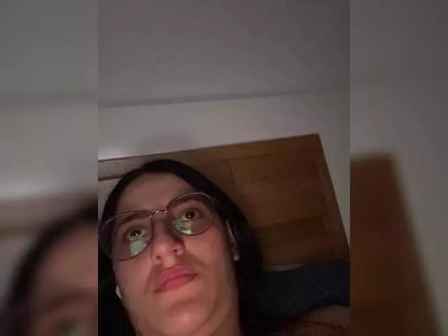 EvanShell1 on BongaCams