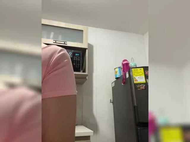 EvanShell1 on BongaCams