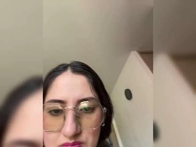 EvanShell1 on BongaCams