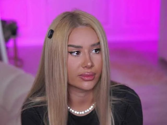 EvaZane on BongaCams