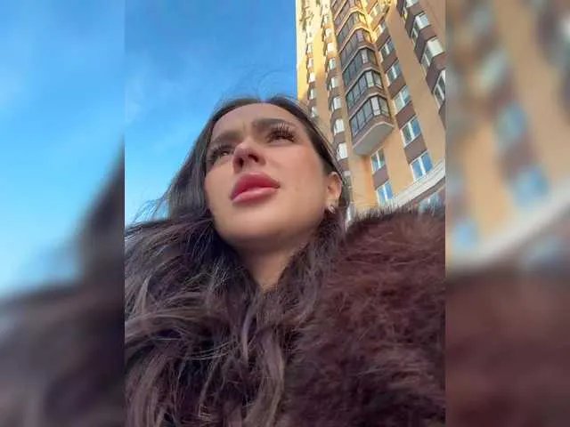 EwaBrown —  Hi ! I'm Eva  THE BEST GIFT MANY TIMES 2 TOK  LOVENS from 2 TOK  FAVORITE VIBRATION 27 TOK  RANDOM 22  WAVE 55  PULSE 222  FIREWORKS 333  EARTHQUAKE 555  STRONG VIBRATION 777  HARD from 999 = 300 sec 