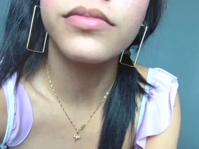 Freechat farianachocolatecrememia on BongaCams