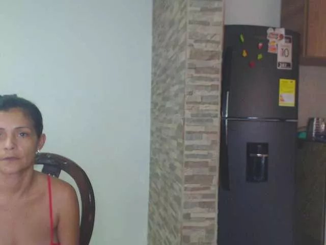 flacapaola11 on BongaCams