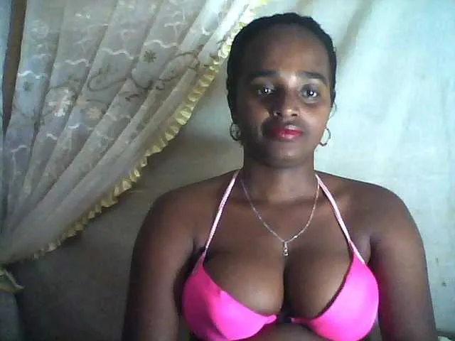 Freechat Flania on BongaCams