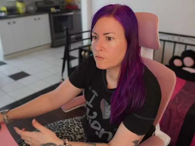 gennyrock on BongaCams