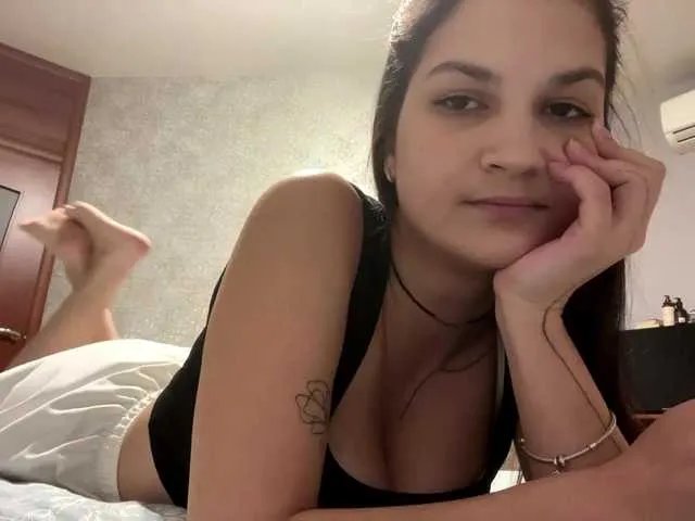 GilberteTimpone on BongaCams