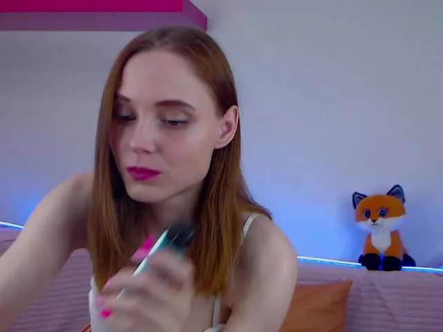 Offline GinaLovely on BongaCams