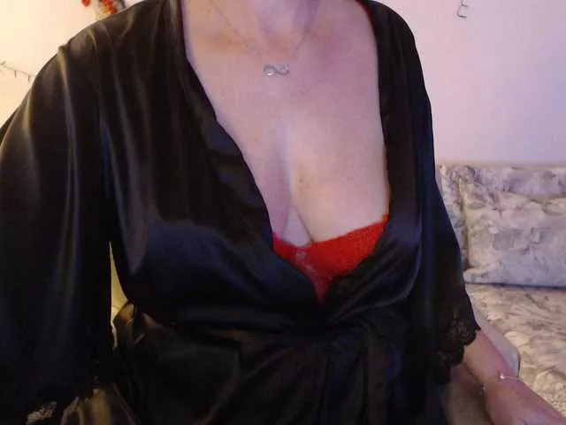Offline goodSnowQueen on BongaCams