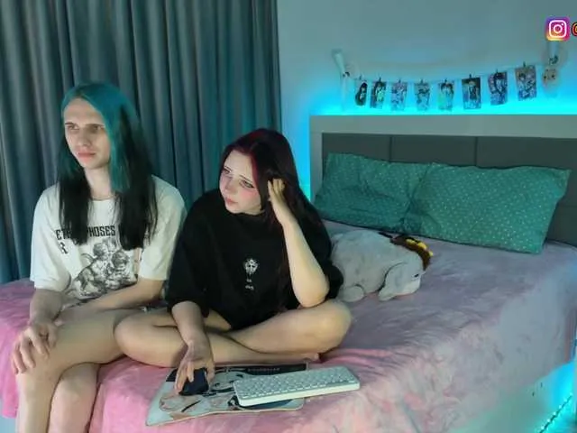 Offline h3ntai-baby on BongaCams