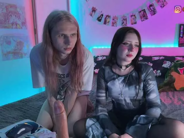 Offline h3ntai-baby on BongaCams