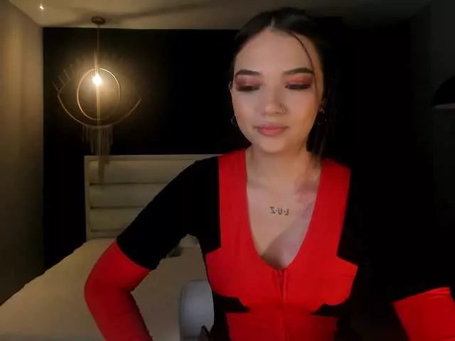 haleyGreen on BongaCams