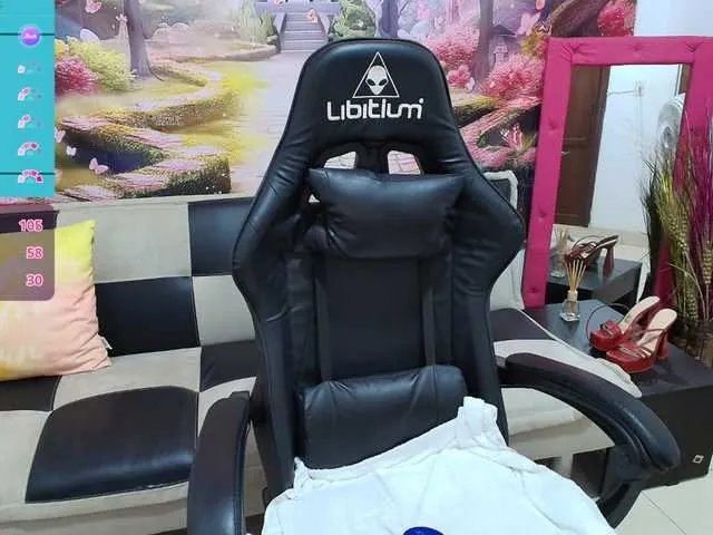 Hayami18 on BongaCams