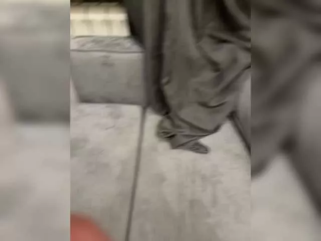 Offline helenmax2005 on BongaCams