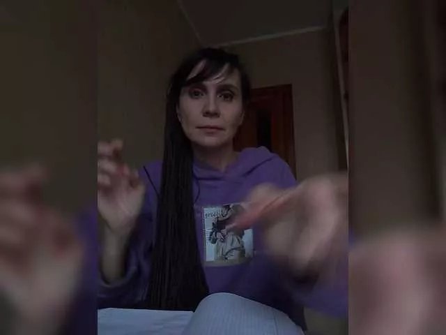 Hellenalonenochka on BongaCams