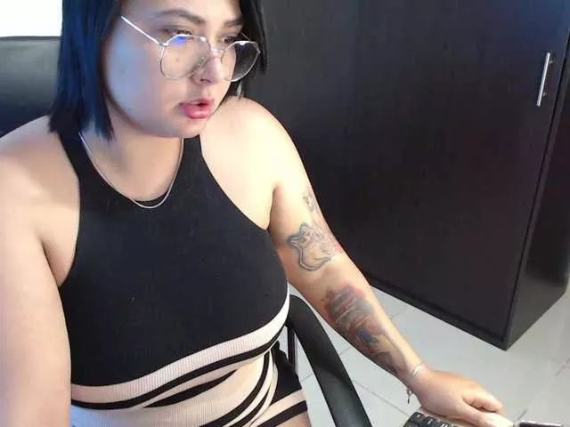 HeyiamLuna on BongaCams