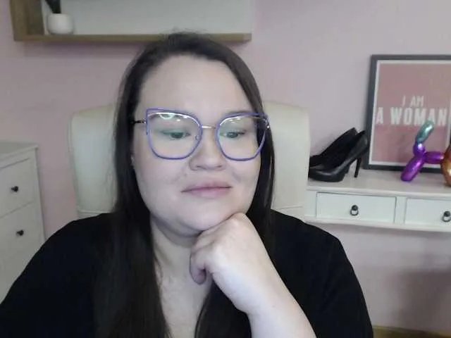 HollyDanceSoul on BongaCams