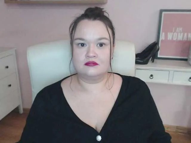 HollyDanceSoul on BongaCams
