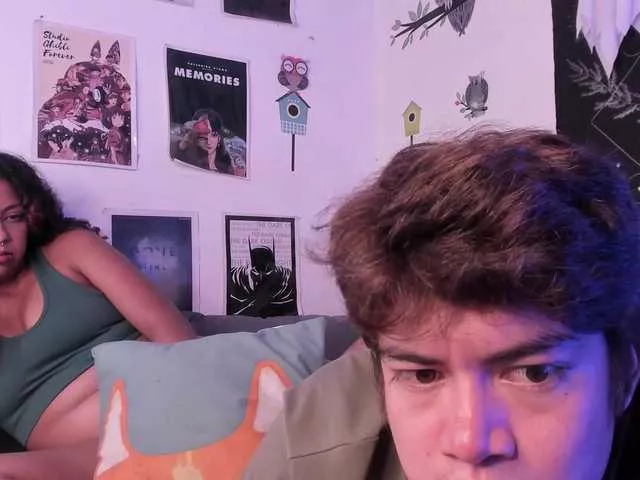 Freechat HotHoneyChile on BongaCams