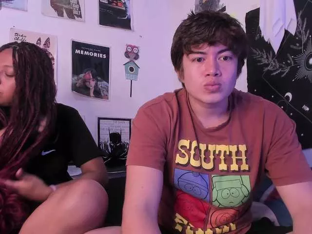 Freechat HotHoneyChile on BongaCams