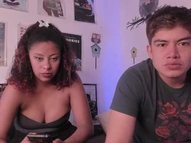 Freechat HotHoneyChile on BongaCams