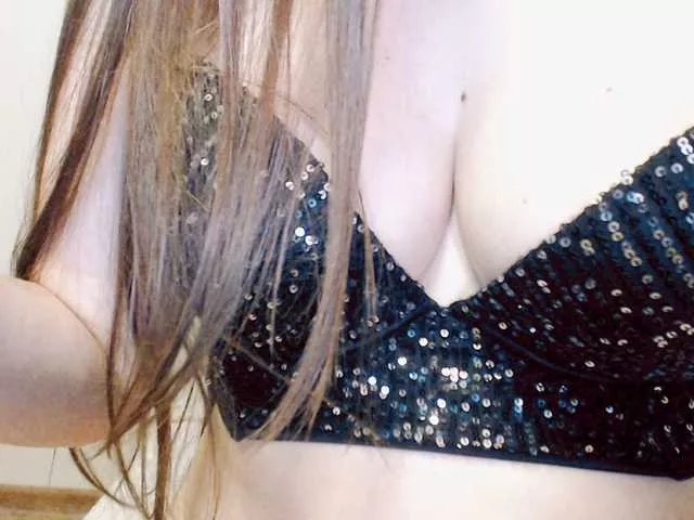 hotmiamix on BongaCams