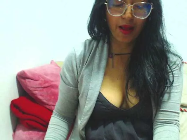 HOTTTSKIN on BongaCams 