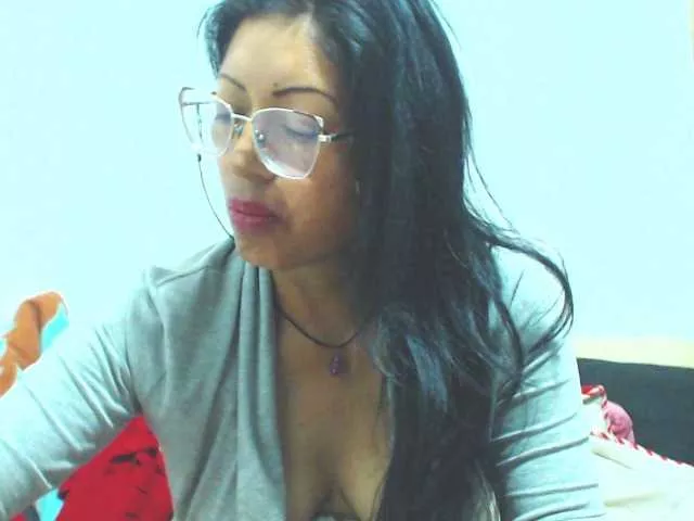 HOTTTSKIN on BongaCams 