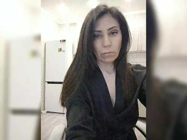 HotyWinter84 on BongaCams