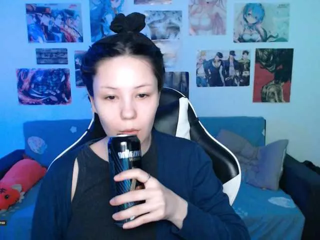 Offline Hugo-Min on BongaCams