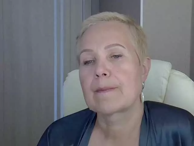 Offline IFannyLove on BongaCams