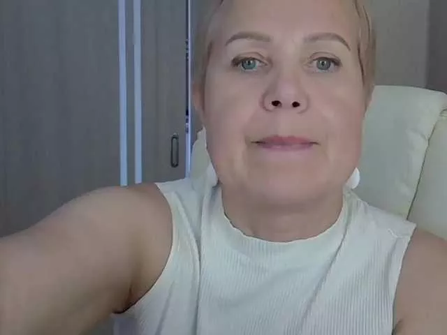 Offline IFannyLove on BongaCams