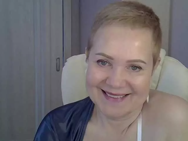 Offline IFannyLove on BongaCams
