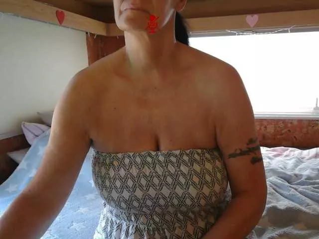 Offline illymaus on BongaCams