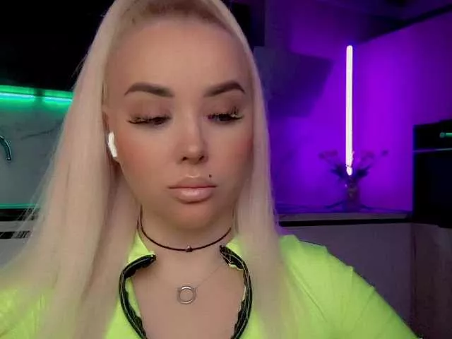 Offline In-your-fucking-mind on BongaCams