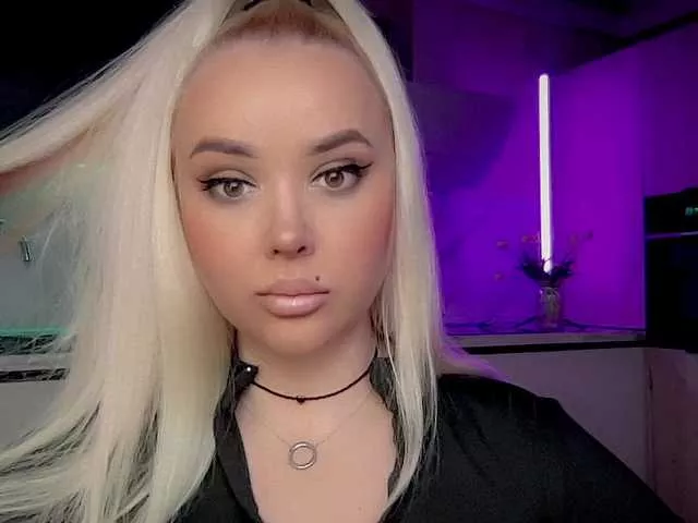 Offline In-your-fucking-mind on BongaCams